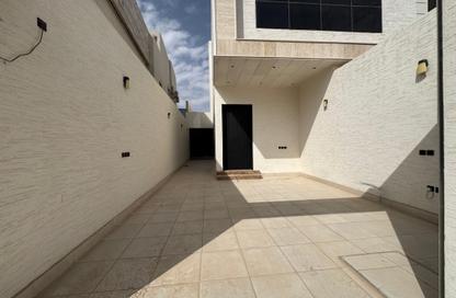 Full Floor - 4 Bedrooms - 5 Bathrooms for sale in Qurtubah - Riyadh - Ar Riyadh