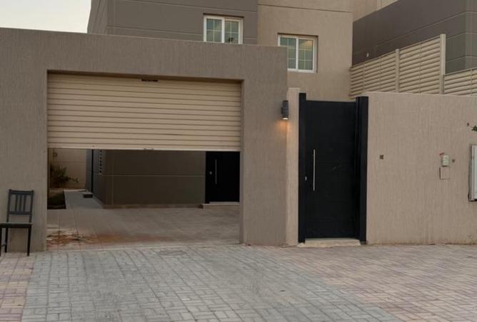 52127695 - Property Image 2