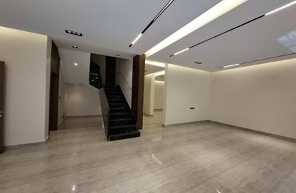 Full Floor - 4 Bedrooms - 4 Bathrooms for sale in Ar Rimal - Riyadh - Ar Riyadh Full Floor - 4 Bedrooms - 4 Bathrooms for sale in Ar Rimal - Riyadh - Ar Riyadh