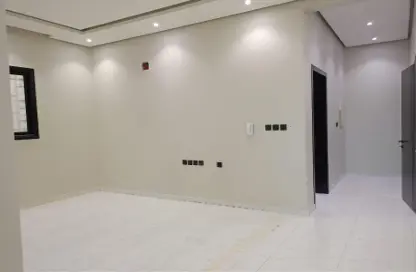 Apartment - 2 Bedrooms - 1 Bathroom for rent in Al Bayan - Riyadh - Ar Riyadh