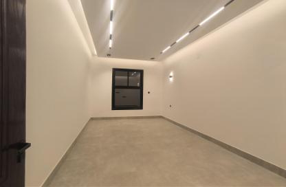 Apartment - 4 Bedrooms - 3 Bathrooms for sale in Al Munisiyah - Riyadh - Ar Riyadh Apartment - 4 Bedrooms - 3 Bathrooms for sale in Al Munisiyah - Riyadh - Ar Riyadh