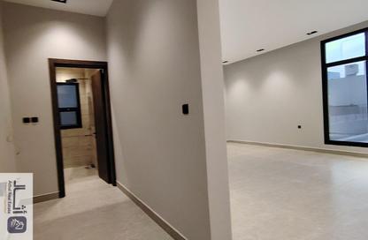Full Floor - 3 - 4 for sale in Ishbiliyah - Riyadh - Ar Riyadh