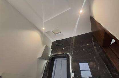 Full Floor - 5 Bedrooms - 4 Bathrooms for sale in Ar Rimal - Riyadh - Ar Riyadh