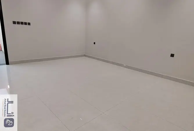 52316107 - Property Image 2