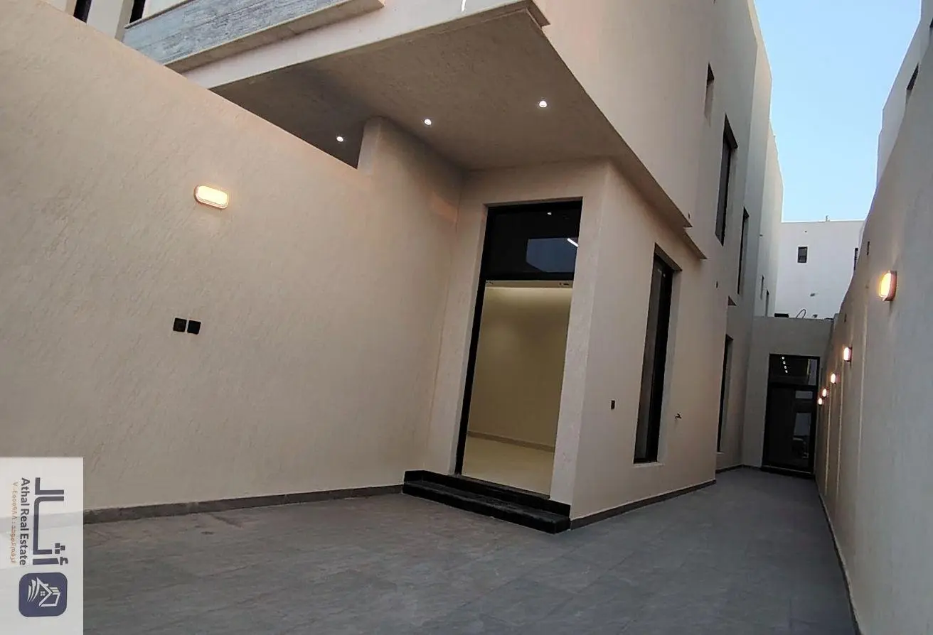 52316107 - Property Main Image