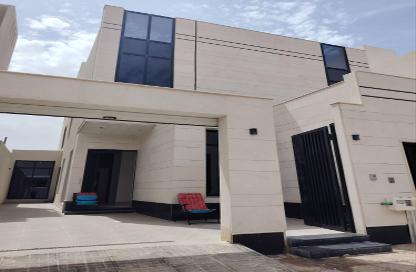 Full Floor - 4 Bedrooms - 4 Bathrooms for sale in Ar Rimal - Riyadh - Ar Riyadh
