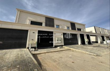 Apartment - 5 Bedrooms - 5 Bathrooms for sale in Al Janadriyah - Riyadh - Ar Riyadh