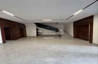 Apartment - 7 Bedrooms - 4 Bathrooms for sale in Al Janadriyah - Riyadh - Ar Riyadh