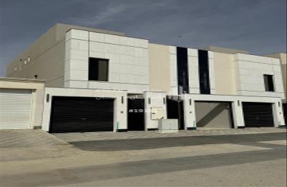 Apartment - 7 Bedrooms - 4 Bathrooms for sale in Al Janadriyah - Riyadh - Ar Riyadh