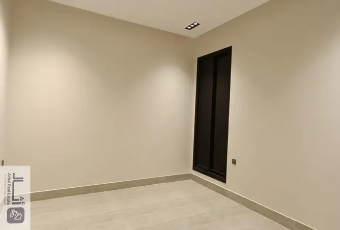 52107521 - Property Image 2