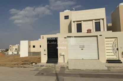 Full Floor - 5 Bedrooms - 4 Bathrooms for sale in As Salam - Unayzah - Al Qassim