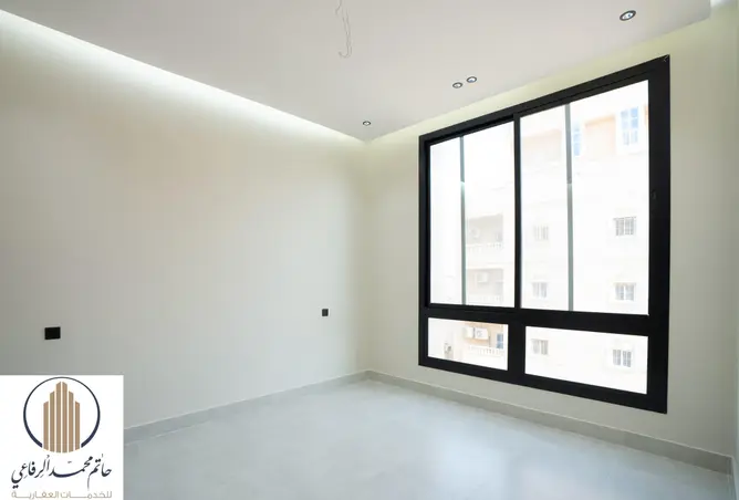 52228341 - Property Image 3