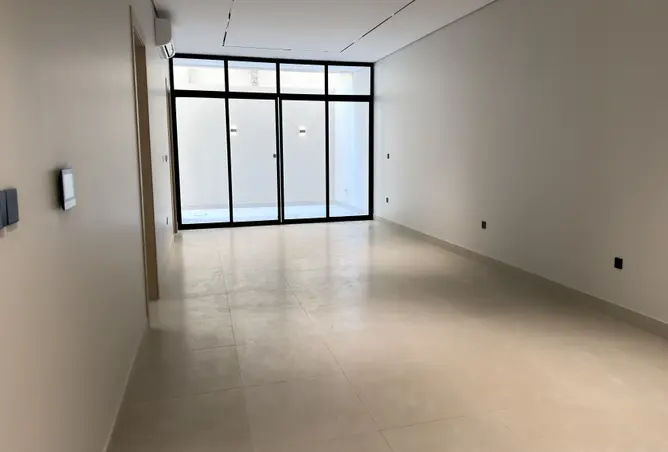 52305730 - Property Image 3