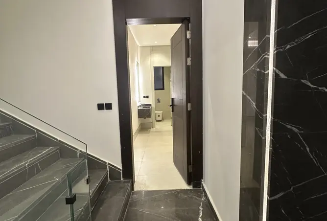 52365763 - Property Image 2