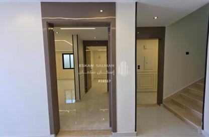 Apartment - 5 Bedrooms - 3 Bathrooms for sale in ريحه - At Taif - Makkah Al Mukarramah