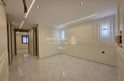 Apartment - 5 Bedrooms - 3 Bathrooms for sale in ريحه - At Taif - Makkah Al Mukarramah