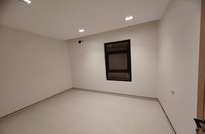 Villa - 5 Bedrooms - 2 Bathrooms for sale in Ar Rimal - Riyadh - Ar Riyadh