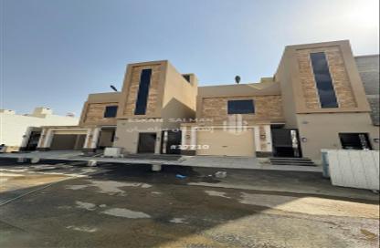 طابق كامل - 7 غرف نوم - 4 حمامات للبيع في المطار - أبها - عسير