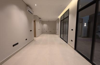 Full Floor - 3 - 3 for sale in Al Malaz - Riyadh - Ar Riyadh
