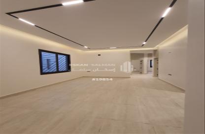 Apartment - 5 Bedrooms - 3 Bathrooms for sale in Al Murjan - Riyadh - Ar Riyadh Apartment - 5 Bedrooms - 3 Bathrooms for sale in Al Murjan - Riyadh - Ar Riyadh