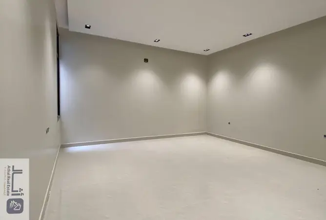 52137904 - Property Image 3