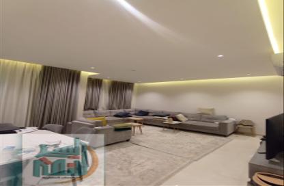 Apartment - 4 Bedrooms - 3 Bathrooms for sale in Al Munisiyah - Riyadh - Ar Riyadh