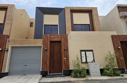 Full Floor - 5 Bedrooms - 4 Bathrooms for sale in Ar Rimal - Riyadh - Ar Riyadh