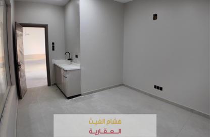 مستودع - استوديو - 1 حمام للايجار في النظيم - الرياض - الرياض