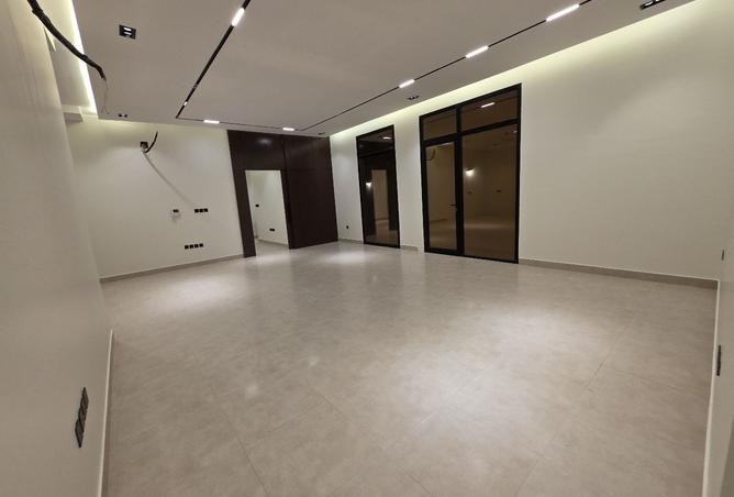 52030517 - Property Image 3