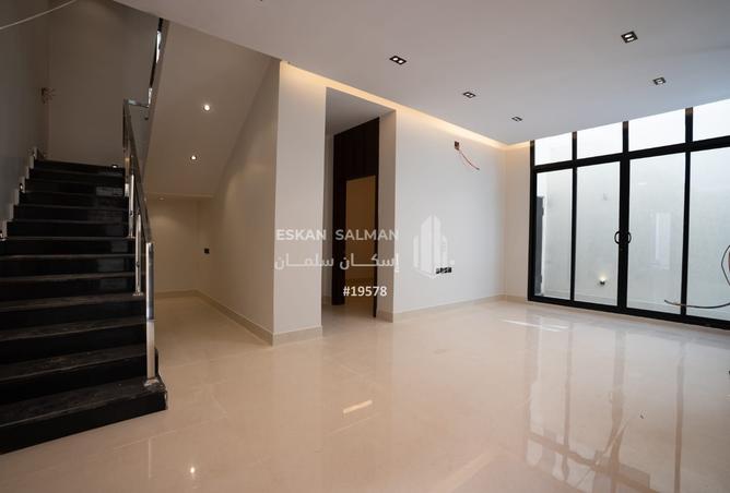 51861117 - Property Image 3