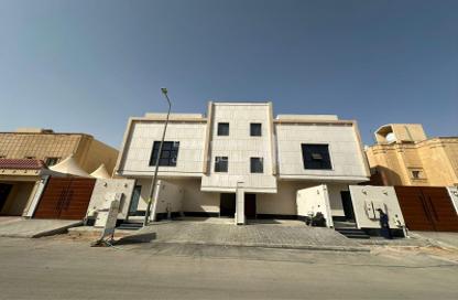 Apartment - 4 Bedrooms - 4 Bathrooms for sale in Al Munisiyah - Riyadh - Ar Riyadh