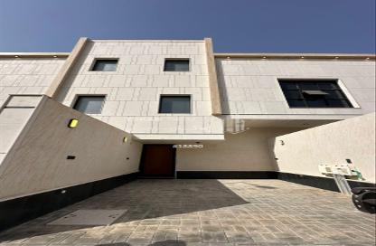 Apartment - 4 Bedrooms - 4 Bathrooms for sale in Al Munisiyah - Riyadh - Ar Riyadh
