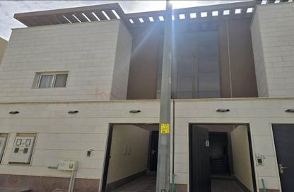 شقة - 3 غرف نوم - 3 حمامات للايجار في القدس - الرياض - الرياض