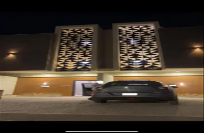 Full Floor - 4 Bedrooms - 3 Bathrooms for rent in Uqaz - Riyadh - Ar Riyadh