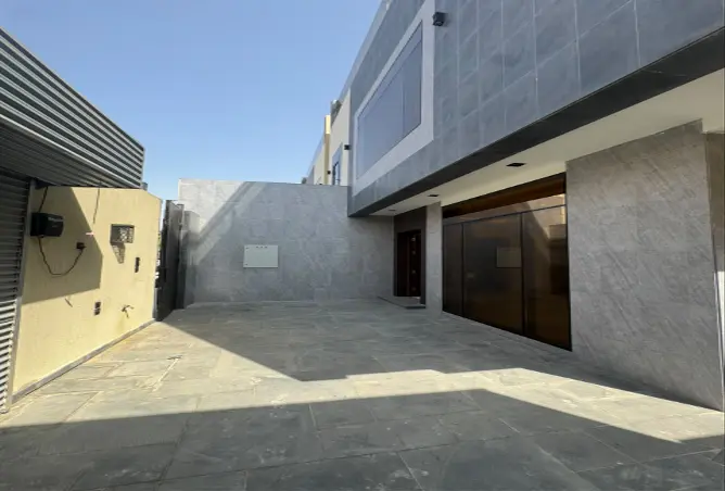 52311256 - Property Image 3