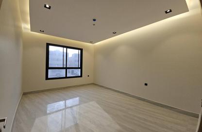 Apartment - 4 Bedrooms - 3 Bathrooms for sale in Al Munisiyah - Riyadh - Ar Riyadh