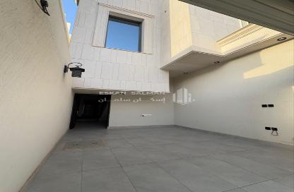 Apartment - 7 Bedrooms - 5 Bathrooms for sale in Al Janadriyah - Riyadh - Ar Riyadh Apartment - 7 Bedrooms - 5 Bathrooms for sale in Al Janadriyah - Riyadh - Ar Riyadh