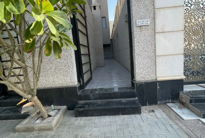 52153004 - Property Image 2