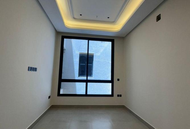 51729500 - Property Main Image