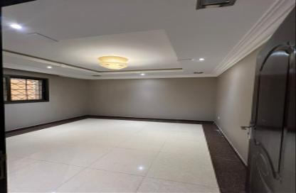 Apartment - 4 Bedrooms - 4 Bathrooms for rent in Al Hamra - Al Khubar - Eastern